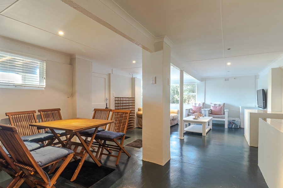 5 Bedroom Property for Sale in Riversbend Eastern Cape